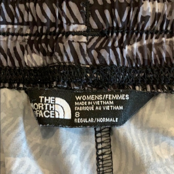 Black and White North Face Shorts - Picture 7 of 8